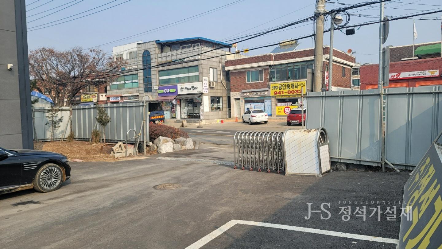 2000769928_pYaQN15G_f1e8937588d777a273c279d18d2a2973272fa717.jpg 이미지크게보기